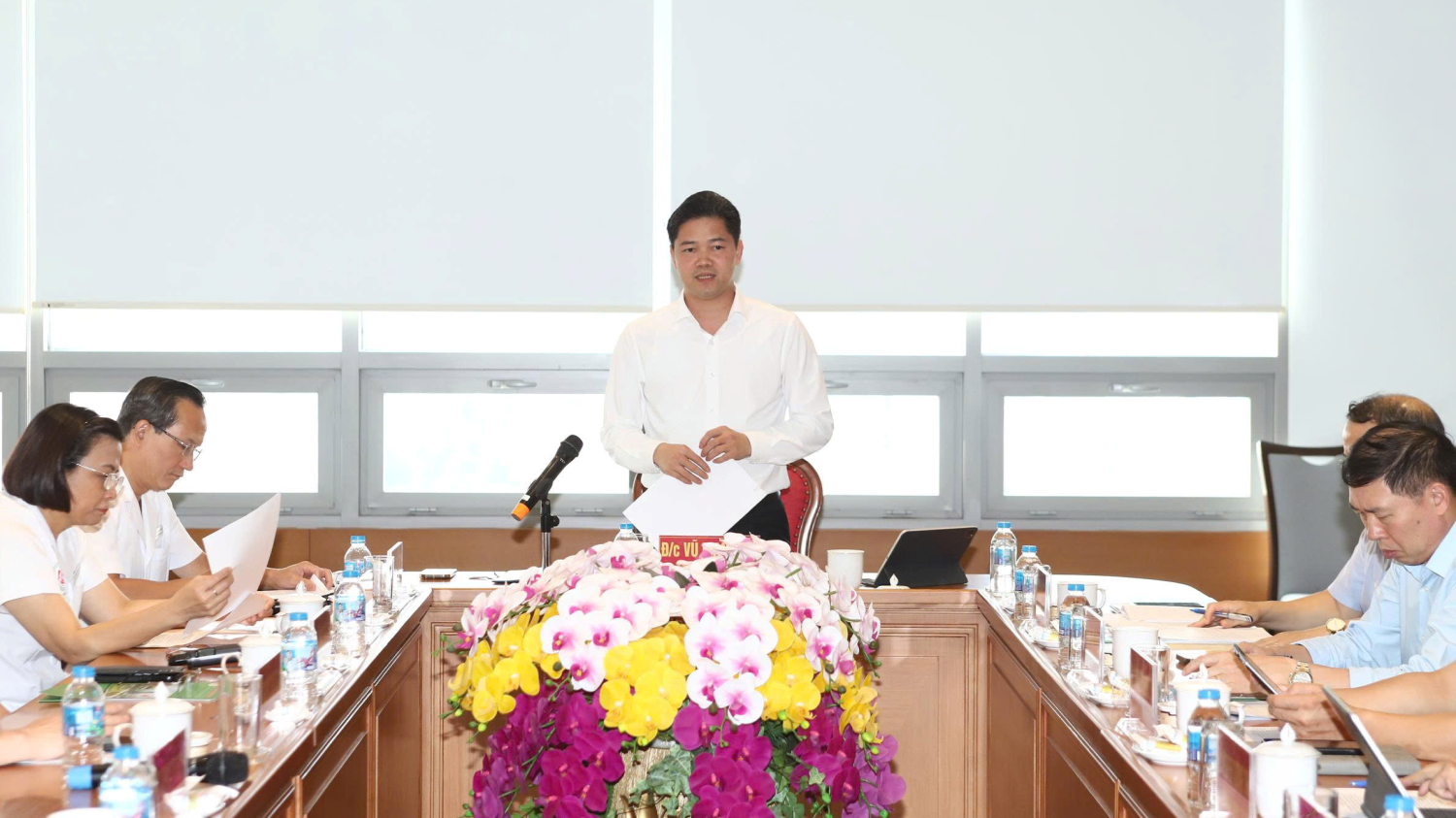 Thứ trưởng Thường trực Bộ Y tế Vũ Mạnh Hà làm việc với Bệnh viện Trung ương Quân đội 108