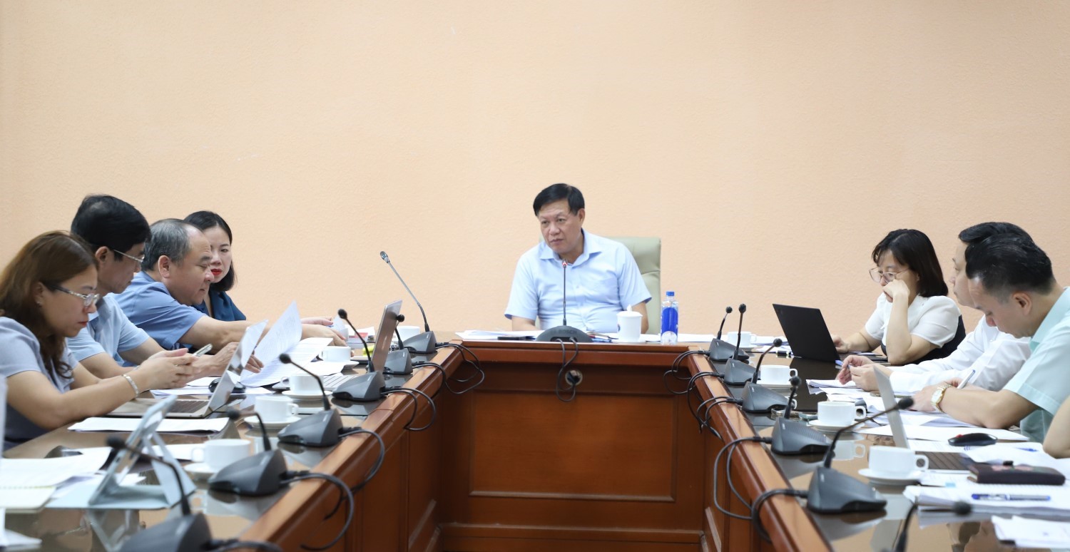 Bộ Y tế soạn thảo hướng dẫn chính sách khen thưởng tập thể, cá nhân thực hiện tốt công tác dân số
